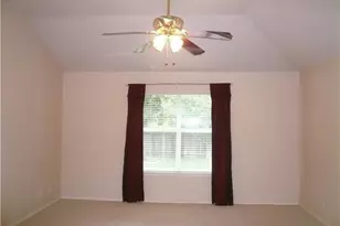 8102 Lerwick Ln, Round Rock, TX 78681 - Photo 10