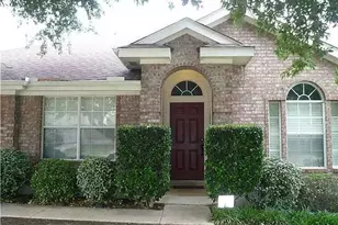 8102 Lerwick Ln, Round Rock, TX 78681 - Photo 2