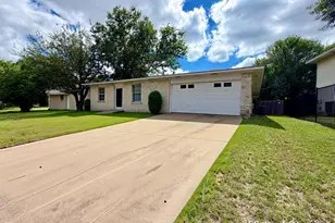 8200 Furness Dr, Austin, TX 78753 - Photo 2