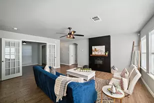 1107 Blewett Dr, Hutto, TX 78634 - Photo 2