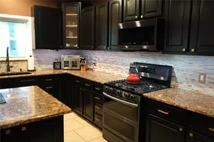 550 League Line Rd, Smithville, TX 78957 - Photo 14