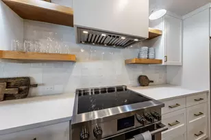 402 Island Dr, Horseshoe Bay, TX 78657 - Photo 10