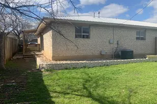 2107 Magnolia Dr, Round Rock, TX 78664 - Photo 30