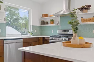 2008 Meadowridge Dr, Austin, TX 78704 - Photo 8