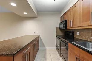 7685 Northcross Dr, Austin, TX 78757 - Photo 6