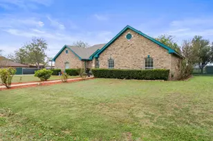 107 Frederick Ln, Thorndale, TX 76577 - Photo 2