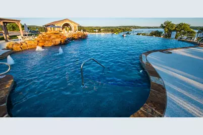 8008 Prairie Rye Drive, Lago Vista, TX 78645 - Photo 40