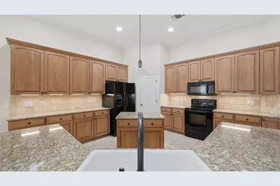 905 Mountain Drive, San Marcos, TX 78666 - Photo 16