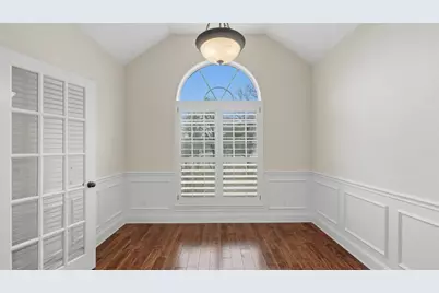 905 Mountain Drive, San Marcos, TX 78666 - Photo 8