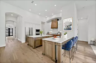 101 Ribera Dr, Liberty Hill, TX 78642 - Photo 2