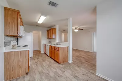 104 Pinnacle Drive, Georgetown, TX 78626 - Photo 10