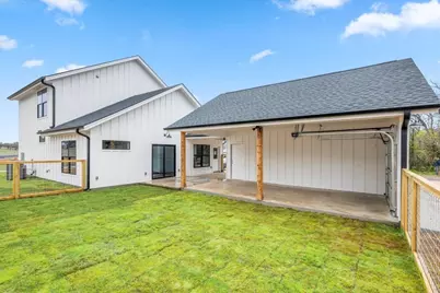 203 N Avenue J, Johnson City, TX 78636 - Photo 4