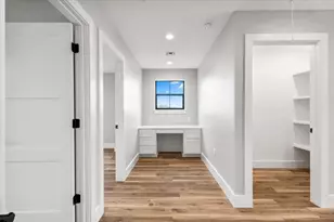 203 N Ave J, Johnson City, TX 78636 - Photo 22