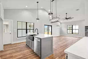 203 N Ave J, Johnson City, TX 78636 - Photo 14