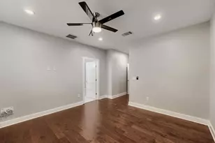 1126 Lott Ave, Austin, TX 78721 - Photo 8
