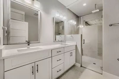 1126 Lott Avenue #B, Austin, TX 78721 - Photo 10