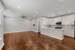 1126 Lott Ave, Austin, TX 78721 - Photo 2
