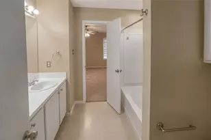 121 Wegstrom St, Hutto, TX 78634 - Photo 14