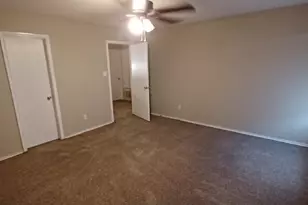 121 Wegstrom St, Hutto, TX 78634 - Photo 6