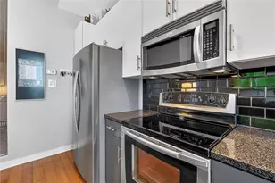 360 Nueces St, Austin, TX 78701 - Photo 8