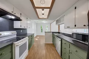 1807 Briar Hill Dr, Austin, TX 78741 - Photo 12