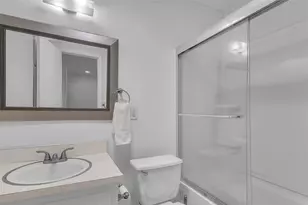 10809 Lambert Cir, Austin, TX 78758 - Photo 26