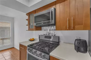 10809 Lambert Cir, Austin, TX 78758 - Photo 14