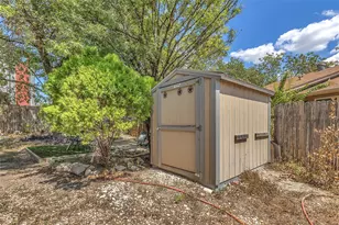 10809 Lambert Cir, Austin, TX 78758 - Photo 30