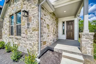 185 International St, Buda, TX 78610 - Photo 2
