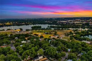 2014 Willow St, Austin, TX 78702 - Photo 16