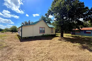 8947 S Fm 1915, Buckholts, TX 76518 - Photo 4