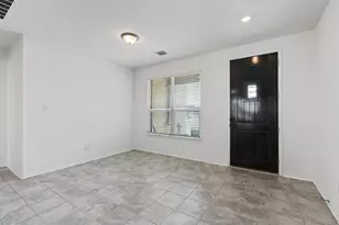 204 Benmyrtle Trl, Georgetown, TX 78626 - Photo 4