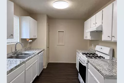 2712 Cameron Loop, Austin, TX 78745 - Photo 10