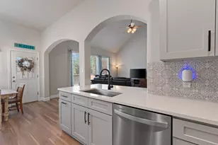 1104 Bethpage Dr, Hutto, TX 78634 - Photo 16