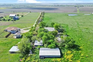 12914 Pfluger Berkman Ln, Coupland, TX 78615 - Photo 28