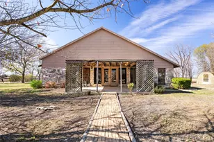 12914 Pfluger Berkman Ln, Coupland, TX 78615 - Photo 2