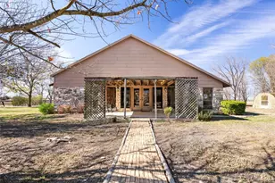 12914 Pfluger Berkman Ln, Coupland, TX 78615 - Photo 2