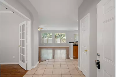 6036 Mesa Verde Circle, Austin, TX 78749 - Photo 4