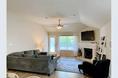1607 Melissa Oaks Lane, Austin, TX 78744 - Photo 12