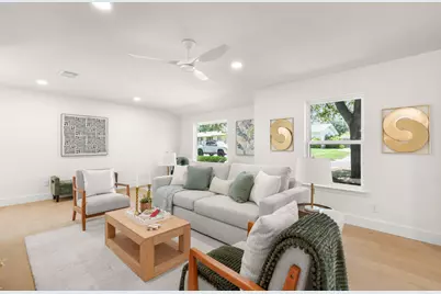 7010 Miranda Drive, Austin, TX 78752 - Photo 4