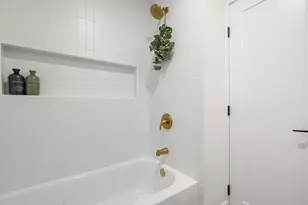 7010 Miranda Dr, Austin, TX 78752 - Photo 20