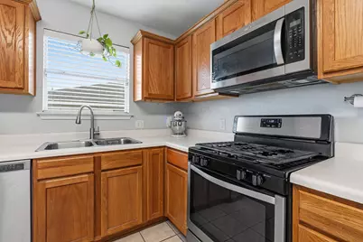 626 Atlantis, Kyle, TX 78640 - Photo 4