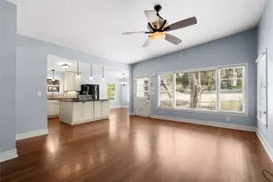 2111 W 10th St, Austin, TX 78703 - Photo 4