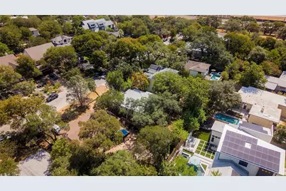 2111 W 10th Street, Austin, TX 78703 - Photo 18
