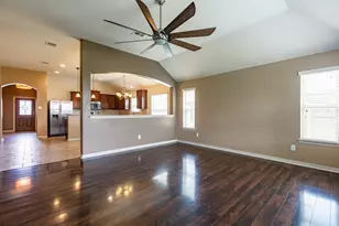 118 Wallin Farms Dr, Hutto, TX 78634 - Photo 8