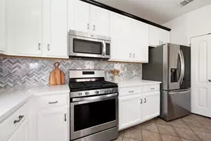 8624 Barrow Glen Loop, Austin, TX 78749 - Photo 18