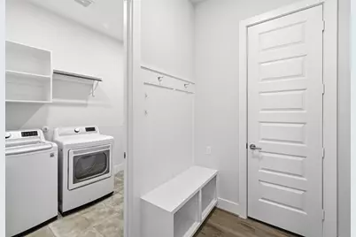 9201 Spire View, Austin, TX 78744 - Photo 32