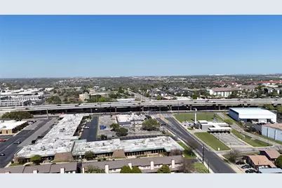 7702 Northcrest Boulevard, Austin, TX 78752 - Photo 14