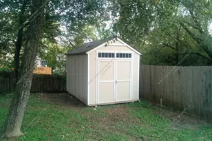 6403 Auburn Dr, Austin, TX 78723 - Photo 18