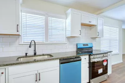 202 Covina Avenue, San Antonio, TX 78218 - Photo 6